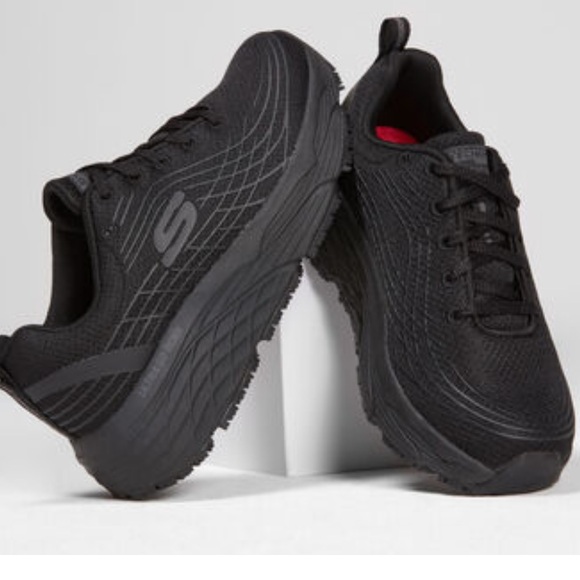 Sketchers max cushioning - Picture 1 of 7